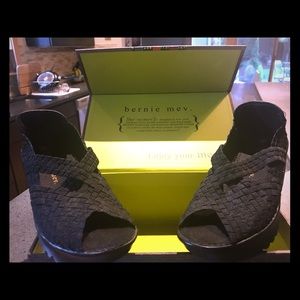 Shoes, size 38 Bernie Mev woven foot wear.